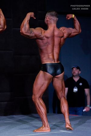 СLASSIC PHYSIQUE +178